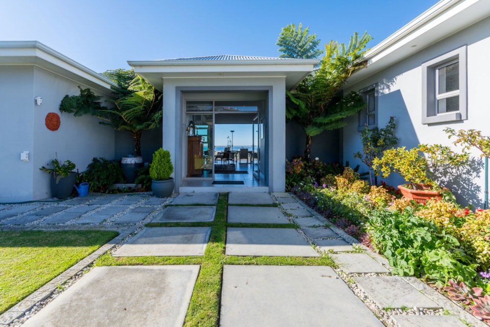 Double-storey house for sale in Whale Rock - 1KG1707996 Double-storey house for sale in Whale Rock - 1KG1707996