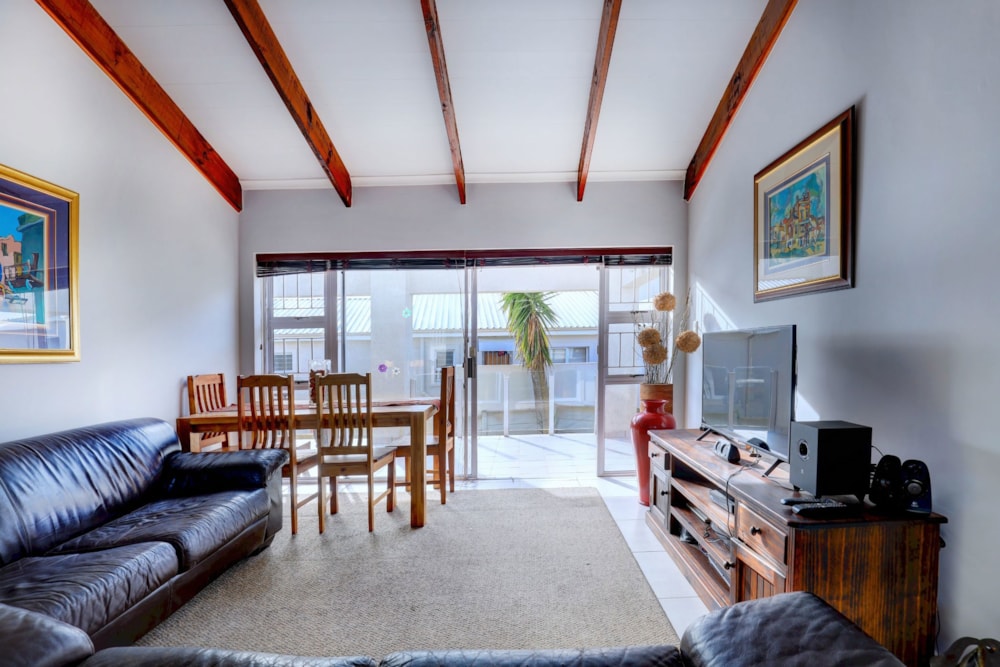 Security complex home sold in Heiderand - 1MB1706749 Security complex home sold in Heiderand - 1MB1706749