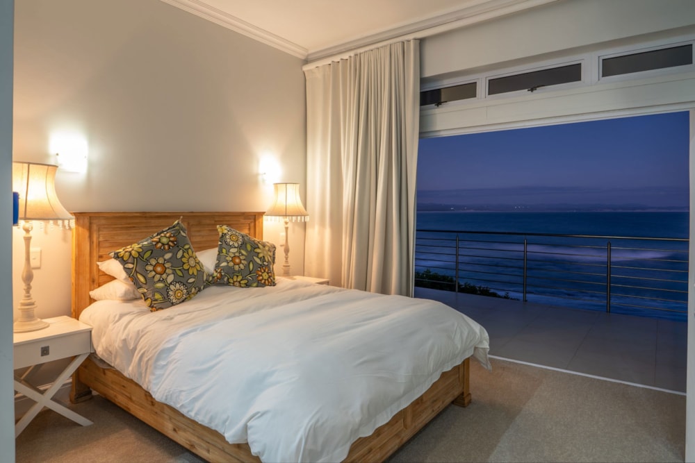 Beachfront villa for sale in Wave Crest - 1JF1704821