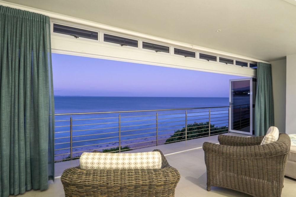 Beachfront villa for sale in Wave Crest - 1JF1704821