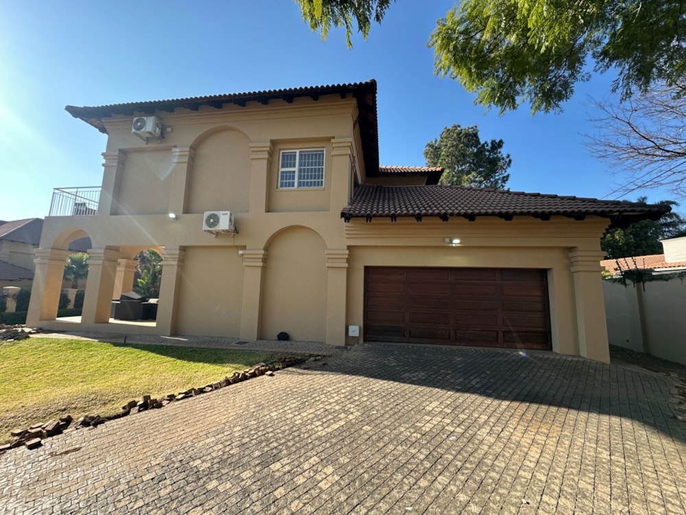 Cluster to rent in Waterkloof Ridge - PTL1706121 Cluster to rent in Waterkloof Ridge - PTL1706121