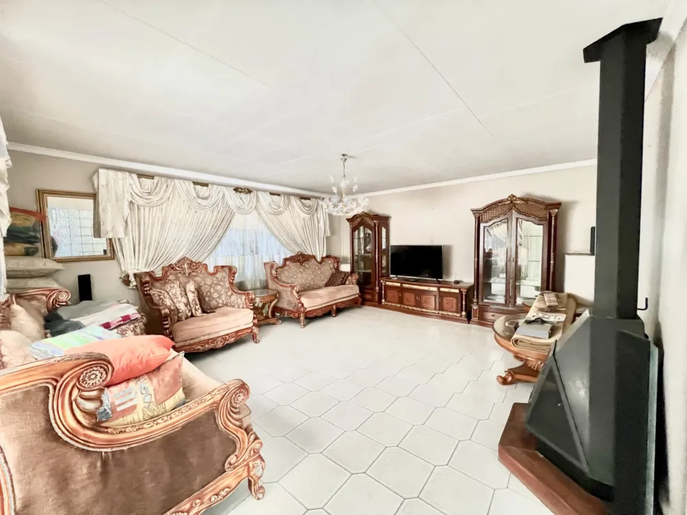 Double-storey house for sale in Bester - PRN1706737