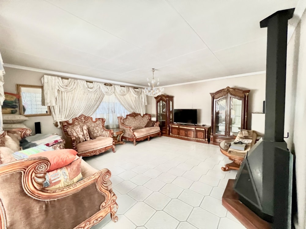 Double-storey house for sale in Bester - PRN1706737