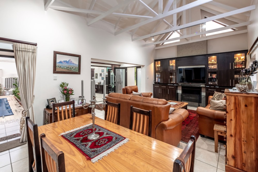 House for sale in Kingswood Golf Estate - GEO1708658