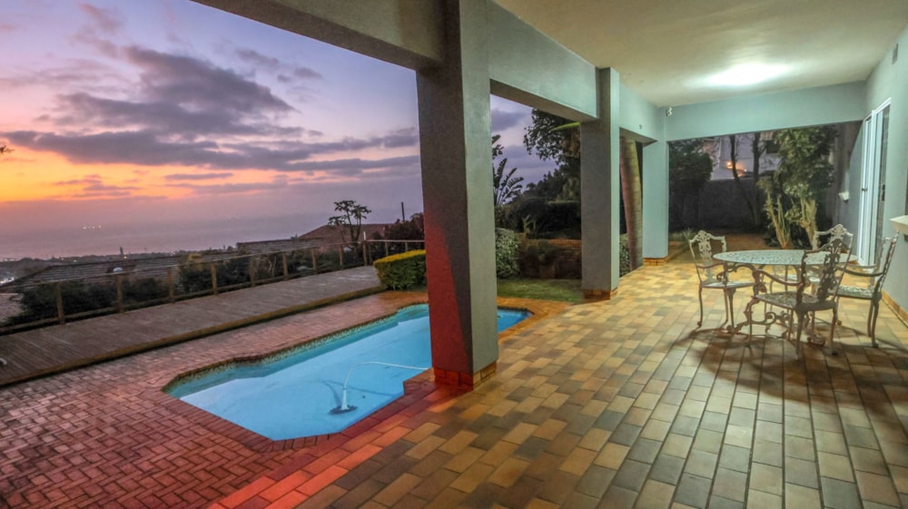 Double-storey house for sale in Glenashley - 1ND1696925 Double-storey house for sale in Glenashley - 1ND1696925