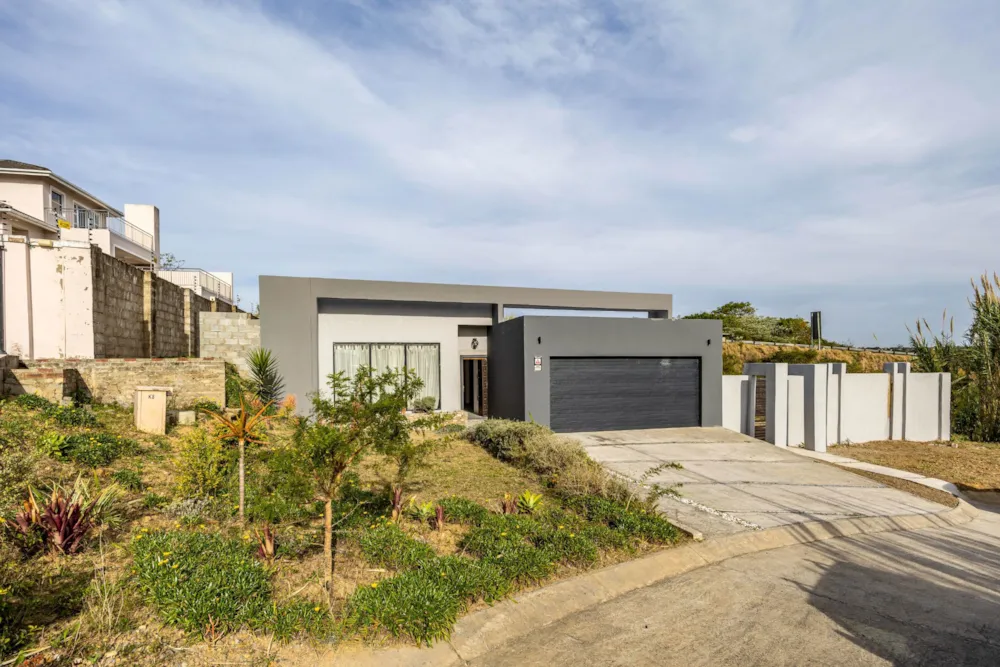 House for sale in Nahoon Valley Park - 1EZ1707155