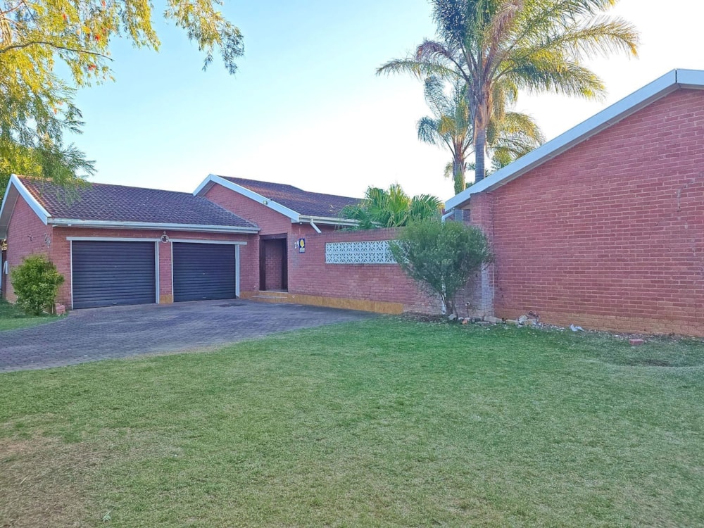 House for sale in Vanes Estate - 1UK1707684