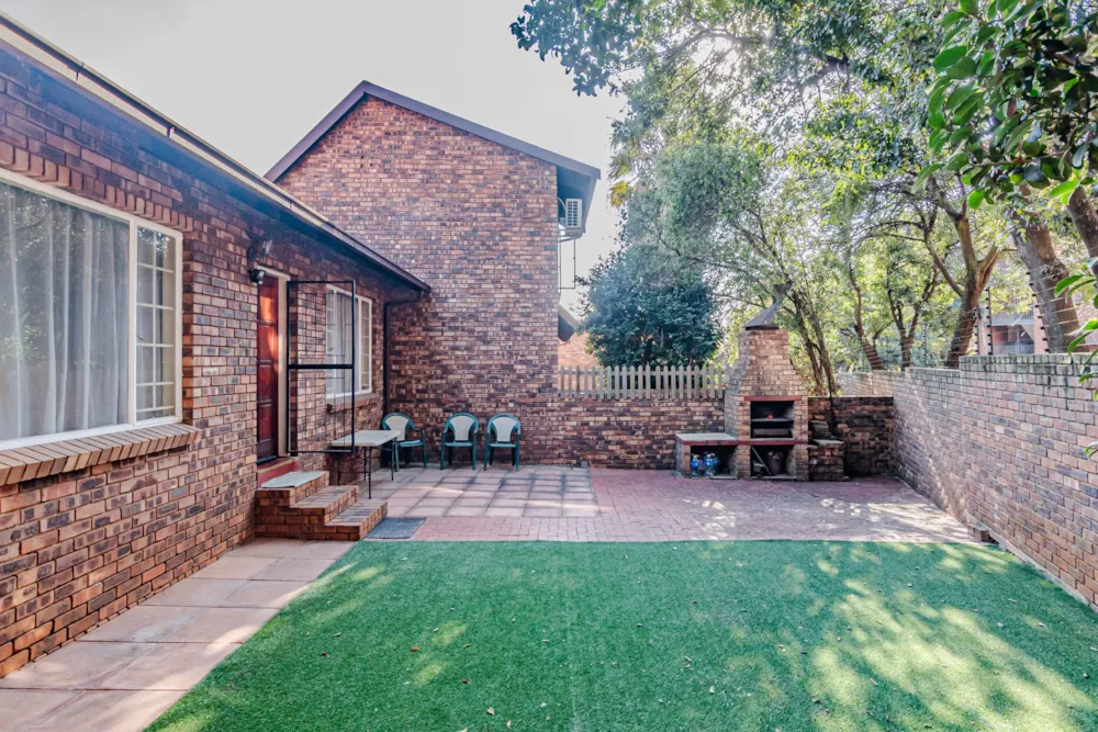 Townhouse let in Zwartkop - CNL1737969 Townhouse let in Zwartkop - CNL1737969