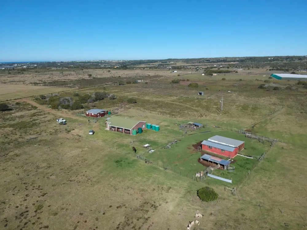 Smallholding sold in St Francis Bay Rural - 1SA1707899 Smallholding sold in St Francis Bay Rural - 1SA1707899