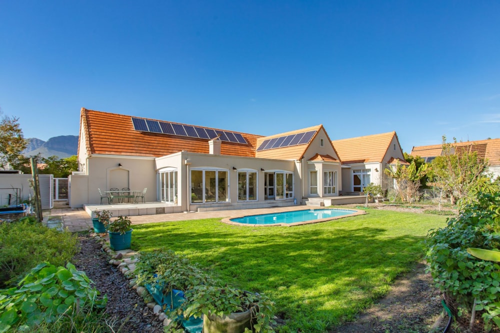 Golf estate house for sale in Boschenmeer Golf Estate - VLV1705058