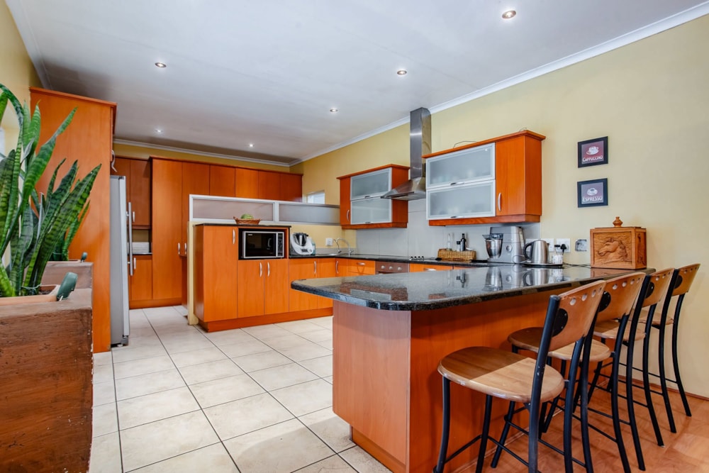 Golf estate house for sale in Boschenmeer Golf Estate - VLV1705058 Golf estate house for sale in Boschenmeer Golf Estate - VLV1705058