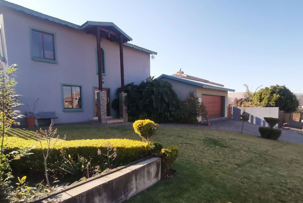 Security estate home for sale in Lydenburg (Mashishing) - 1LY1708122