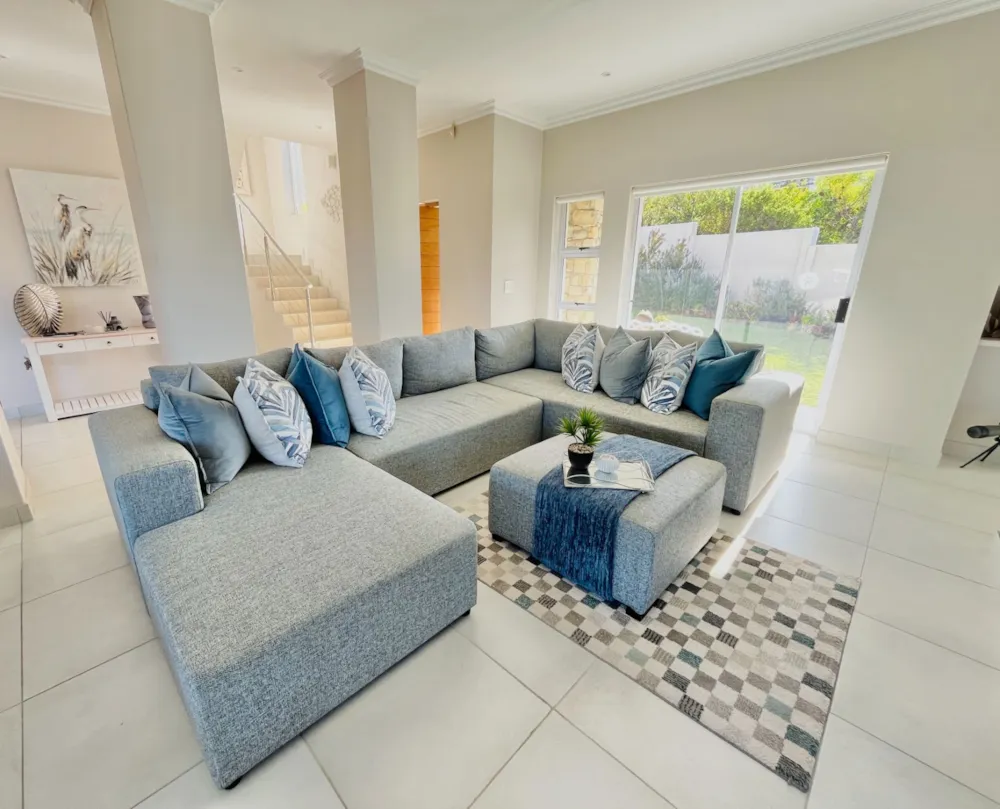Double-storey house to rent in Whale Rock - 1KG1706924 Double-storey house to rent in Whale Rock - 1KG1706924