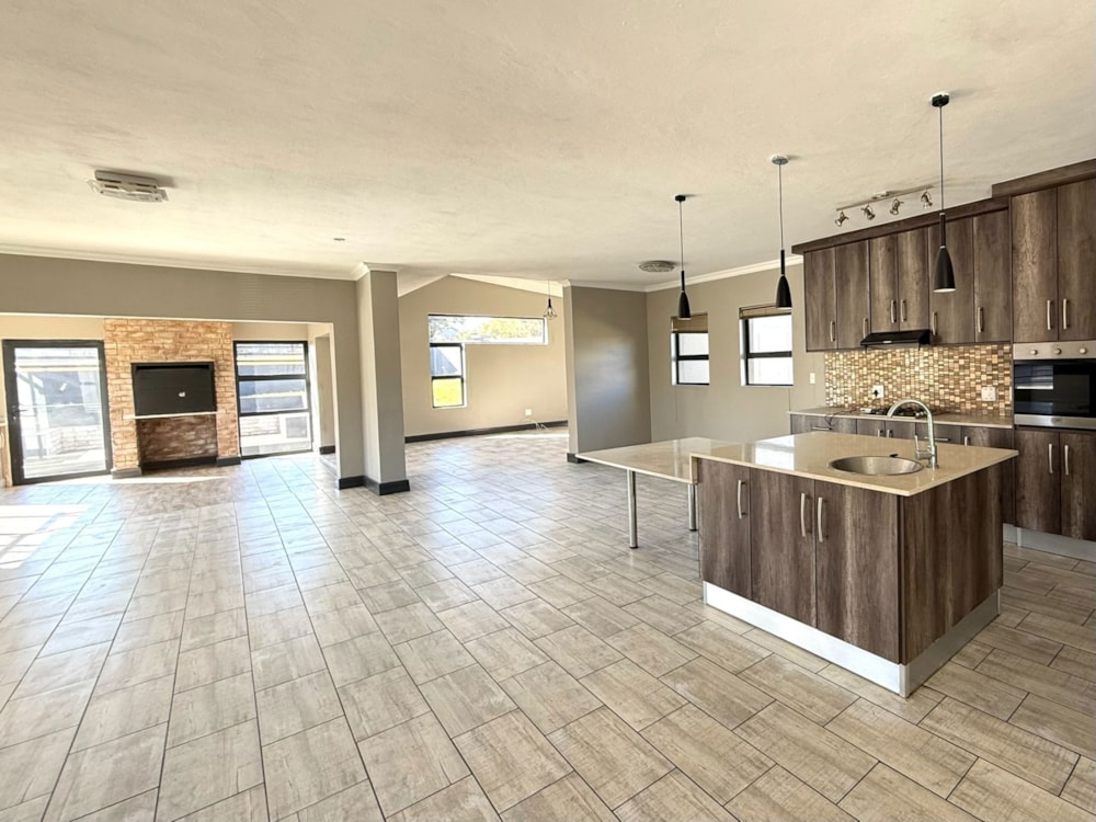 Double-storey house to rent in Copperleaf - 1CU1744145