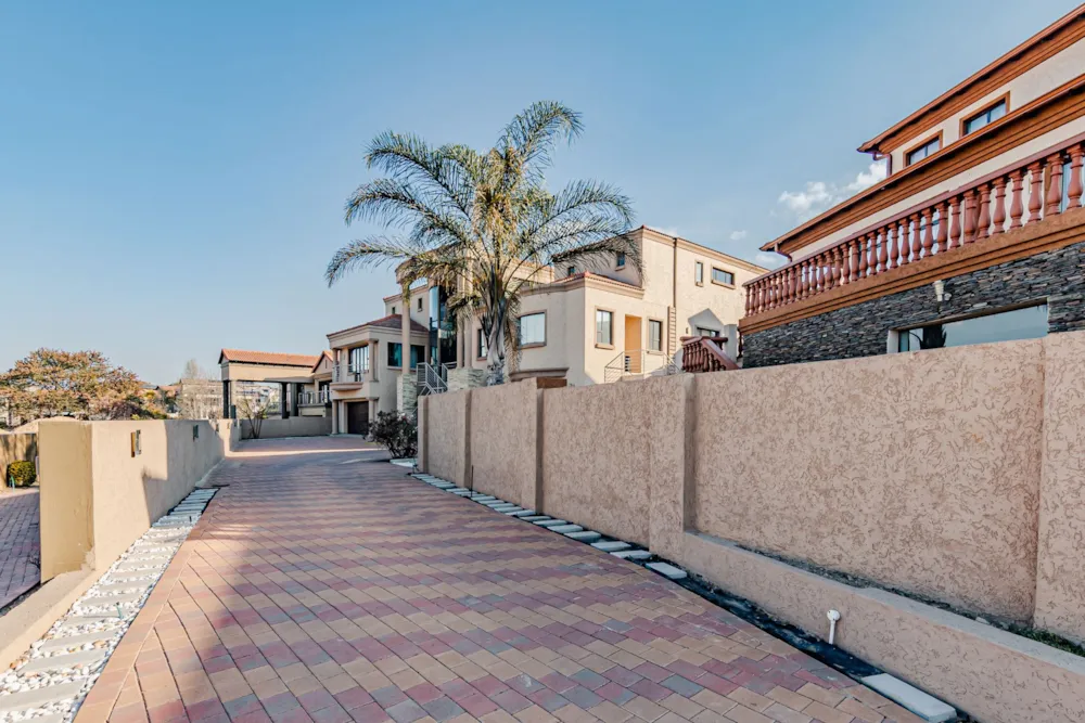 Golf estate house for sale in Blue Valley Golf Estate - CN1708110