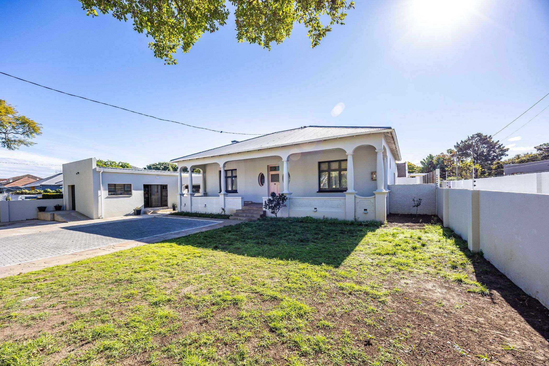 Commercial office to rent in Vincent - 1EZ1706133