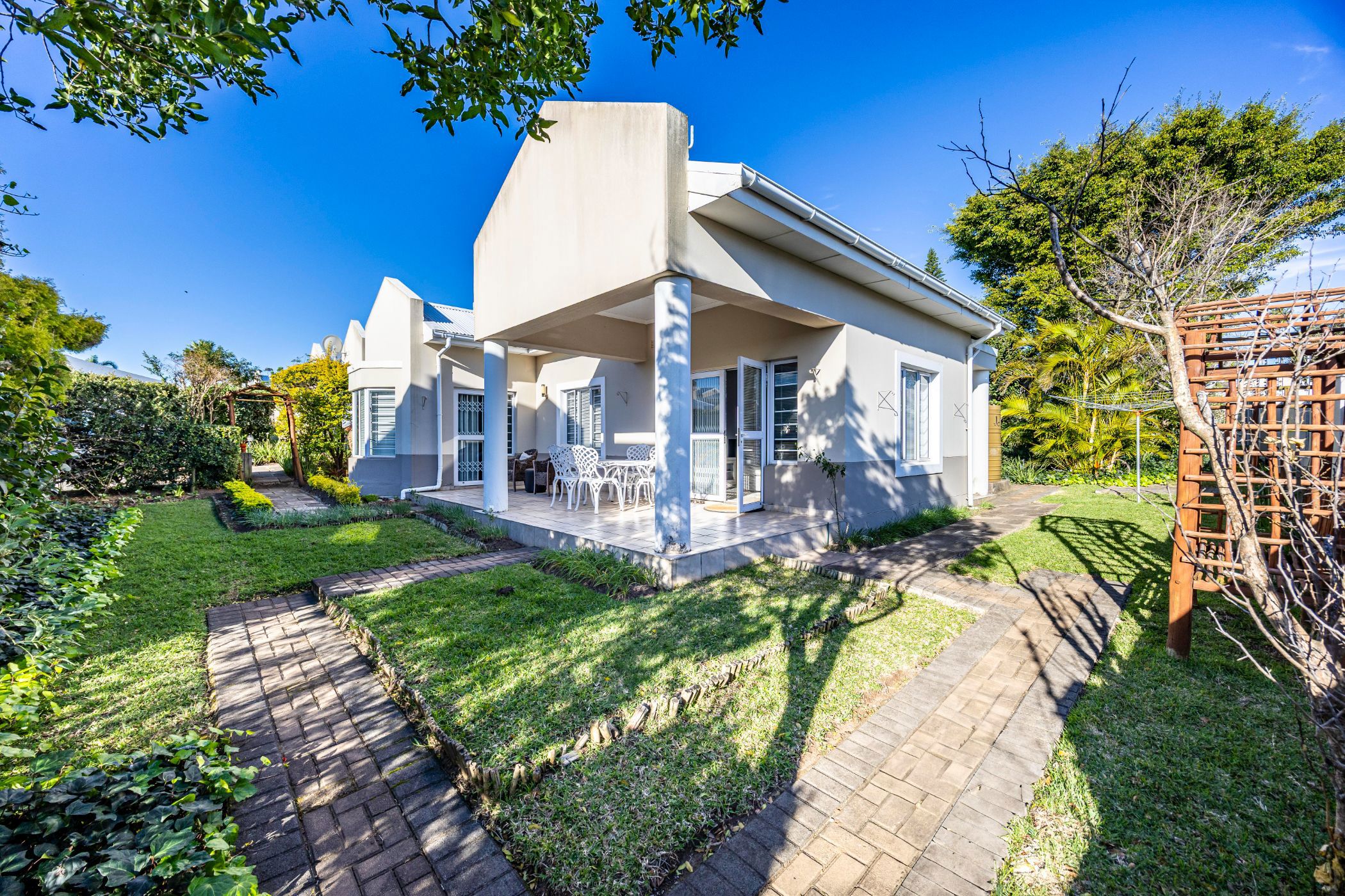 Townhouse for sale in Beacon Bay - 1EZ1708775