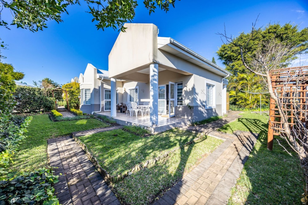 Townhouse for sale in Beacon Bay - 1EZ1708775