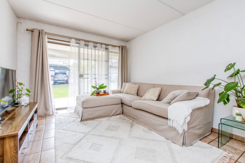 Apartment for sale in Sunninghill - FW1707095 Apartment for sale in Sunninghill - FW1707095