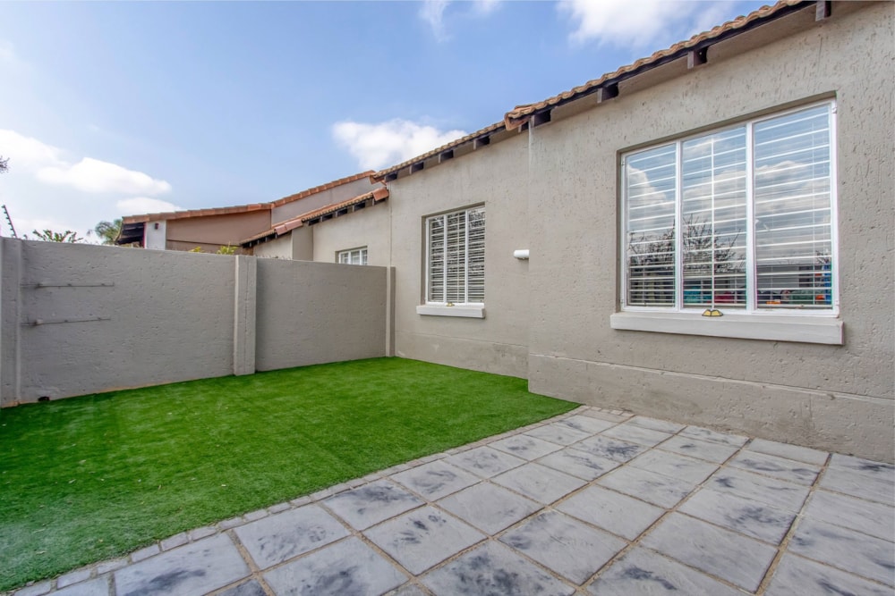 Townhouse for sale in Sunninghill - FW1707284 Townhouse for sale in Sunninghill - FW1707284