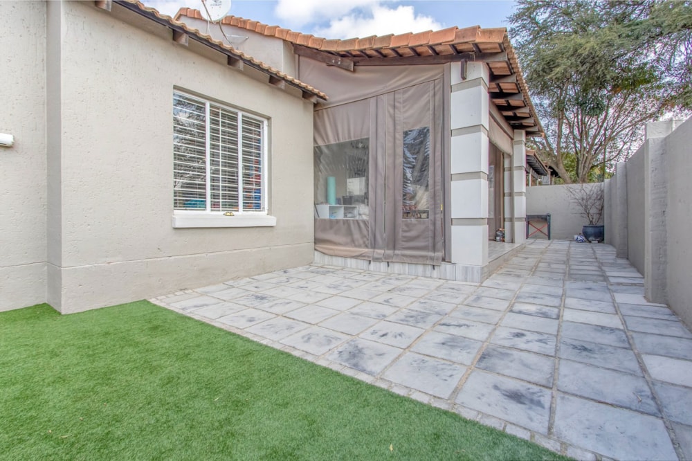 Townhouse for sale in Sunninghill - FW1707284