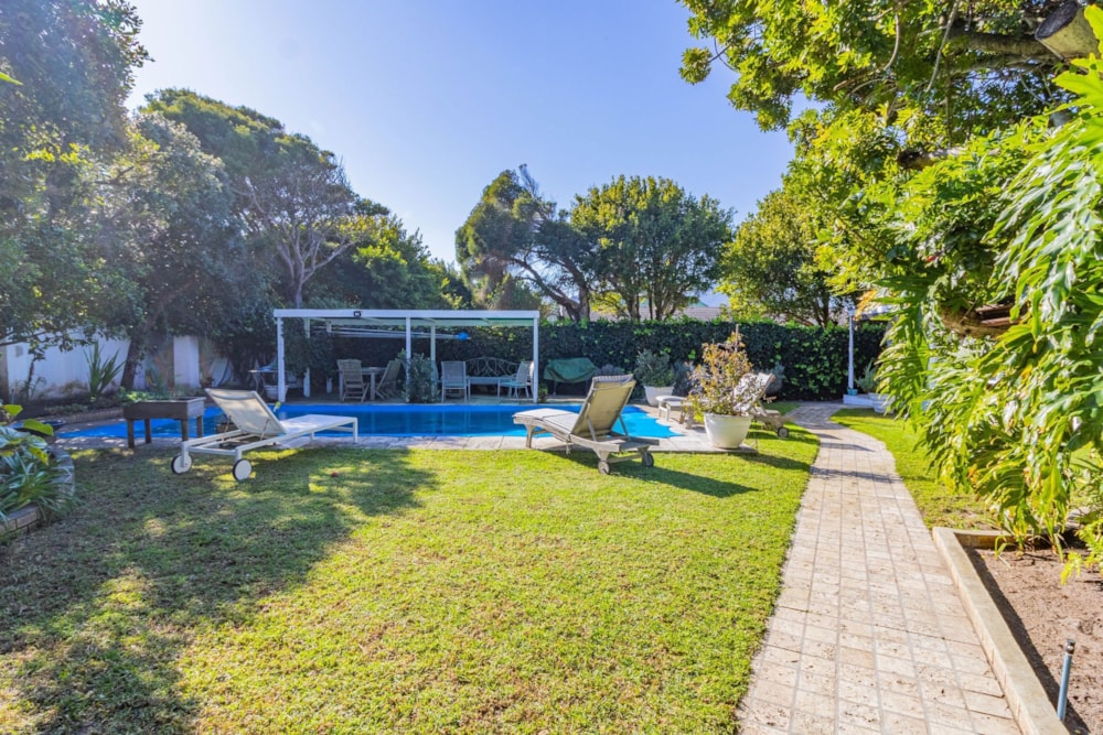 House for sale in Eastcliff, Hermanus - HF1708807 House for sale in Eastcliff, Hermanus - HF1708807