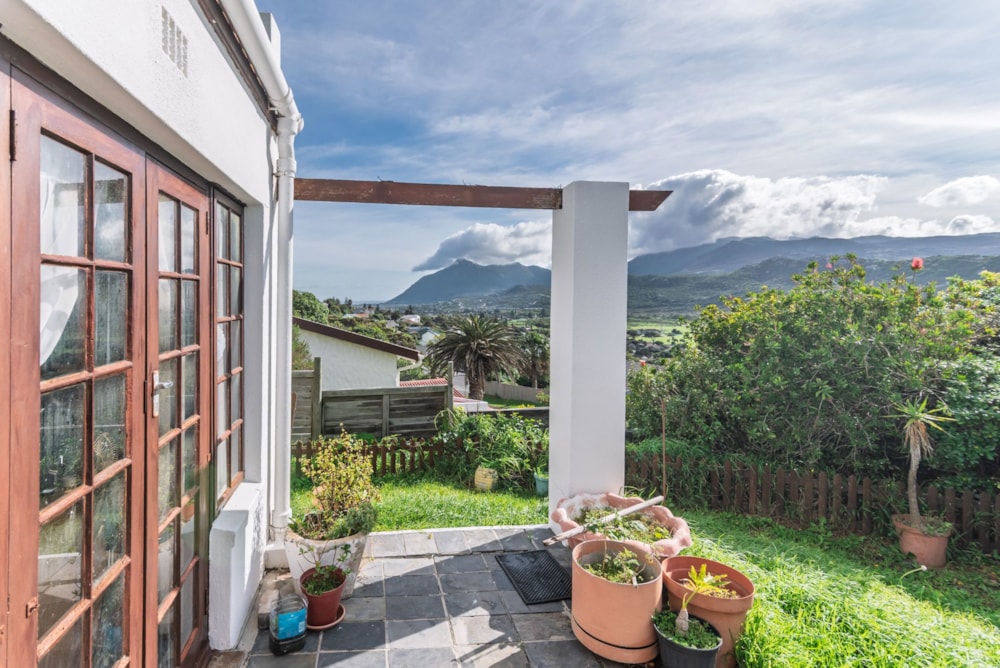 House for sale in Fish Hoek - FH1716354 House for sale in Fish Hoek - FH1716354