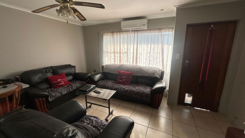 Townhouse for sale in Pellissier - 1BX1708685