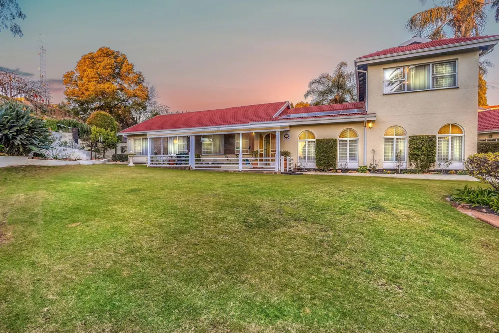 House sold in Constantia Kloof - RAN1714886 House sold in Constantia Kloof - RAN1714886