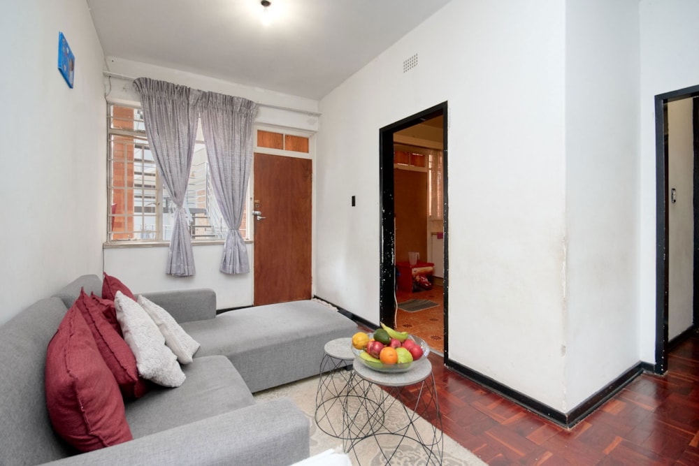 Apartment for sale in Florida, Roodepoort - RAN1707058 Apartment for sale in Florida, Roodepoort - RAN1707058