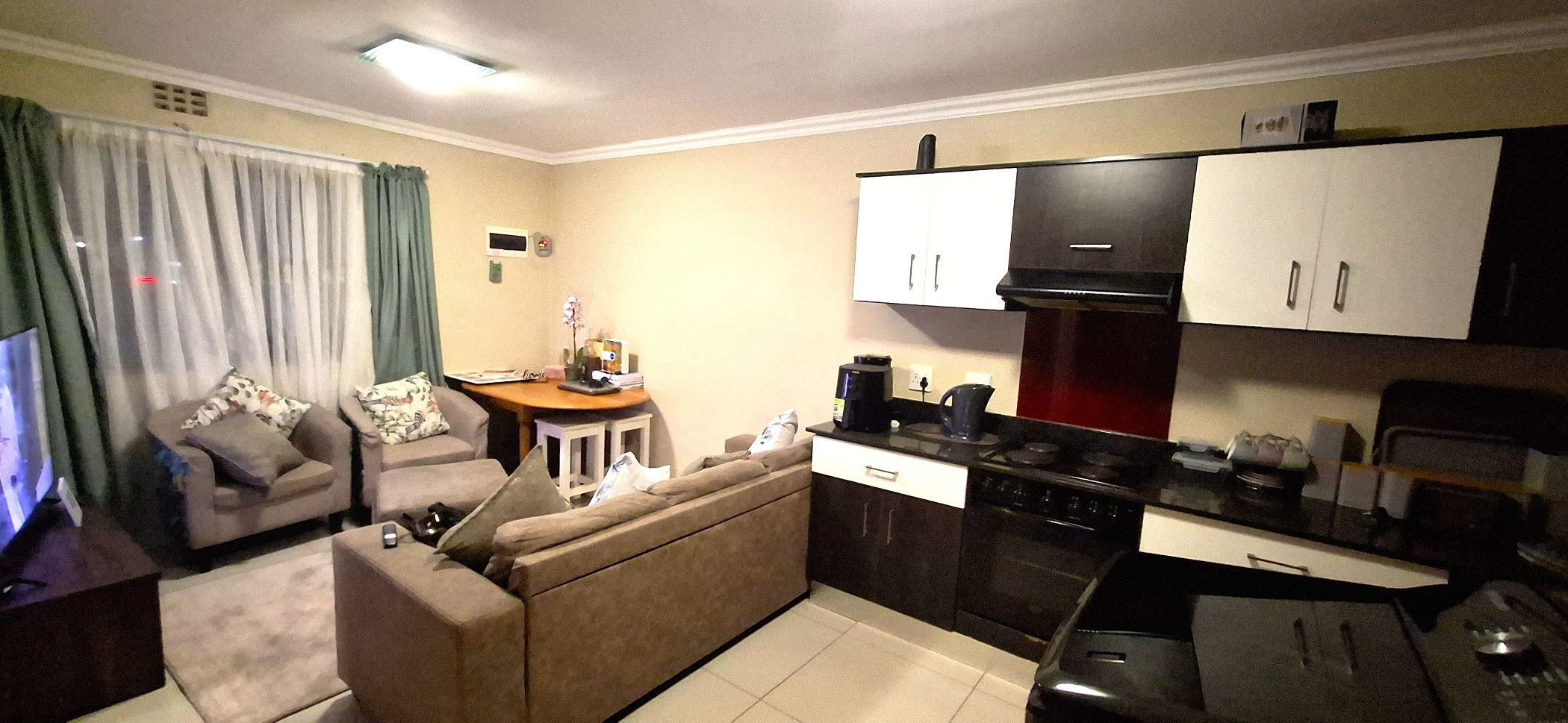 Apartment let in Springfield, Port Elizabeth, Gqeberha - 1PLZ1708704
