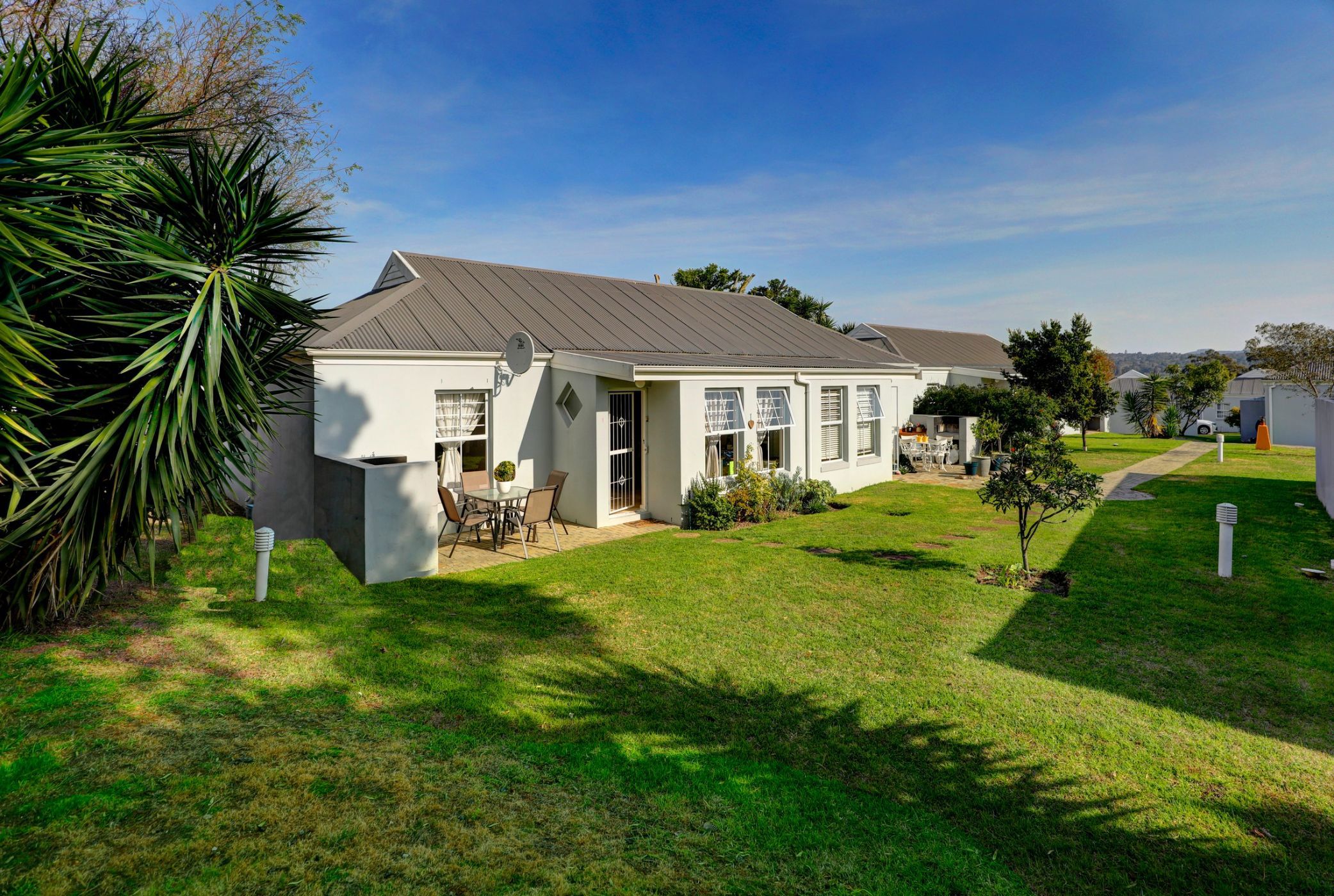 Townhouse let in Goedemoed - NSL1709462