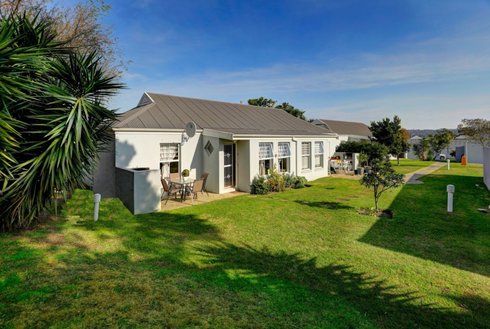 Townhouse let in Goedemoed - NSL1709462 Townhouse let in Goedemoed - NSL1709462