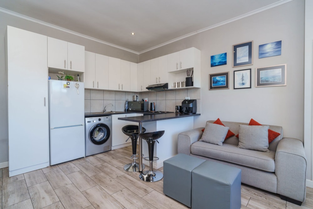 Apartment for sale in Kenilworth, Cape Town - KW1709078