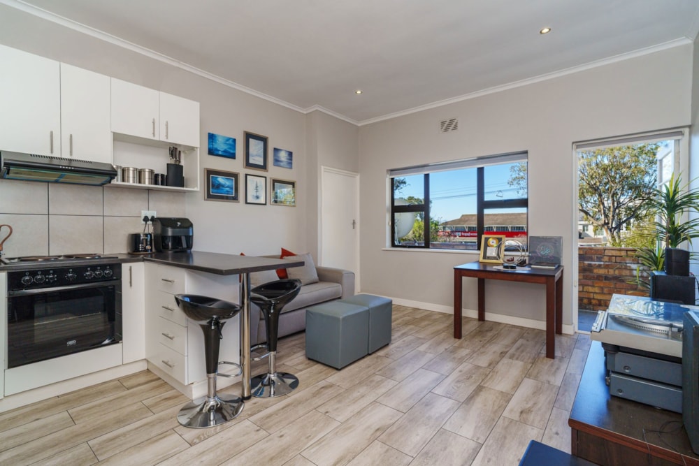 Apartment for sale in Kenilworth, Cape Town - KW1709078