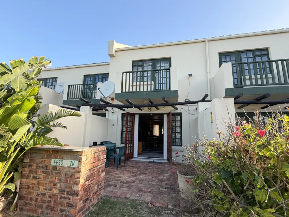 Apartment sold in West Beach, Port Alfred - 1PF1708261 Apartment sold in West Beach, Port Alfred - 1PF1708261