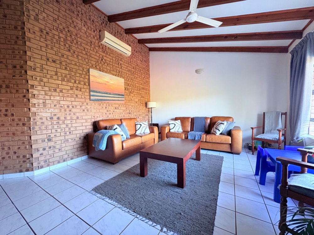 Townhouse for sale in La Lucia - 1ND1706364 Townhouse for sale in La Lucia - 1ND1706364