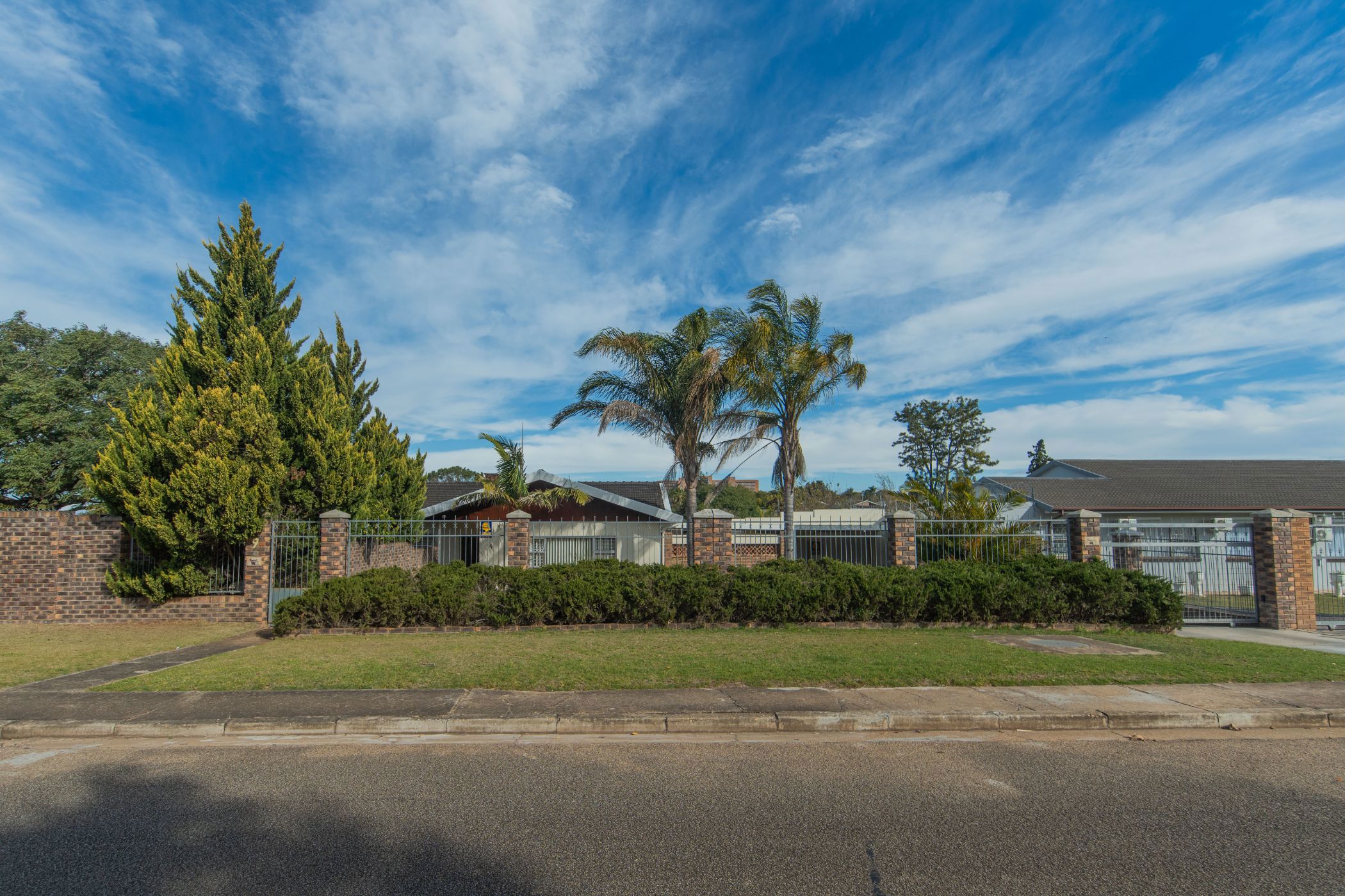 House for sale in Vanes Estate - 1UK1708198