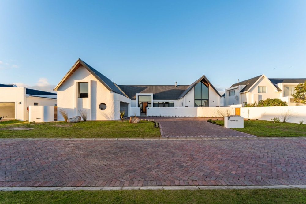 House for sale in St Francis Links - 1SA1707356 House for sale in St Francis Links - 1SA1707356