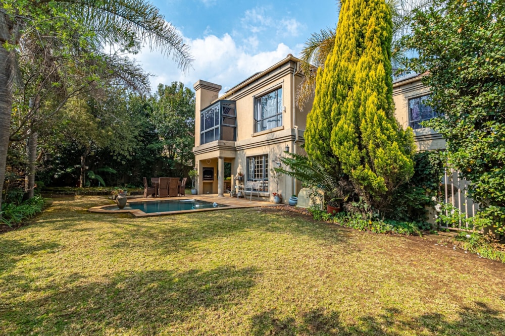 Double-storey house for sale in Douglasdale - FW1708587 Double-storey house for sale in Douglasdale - FW1708587
