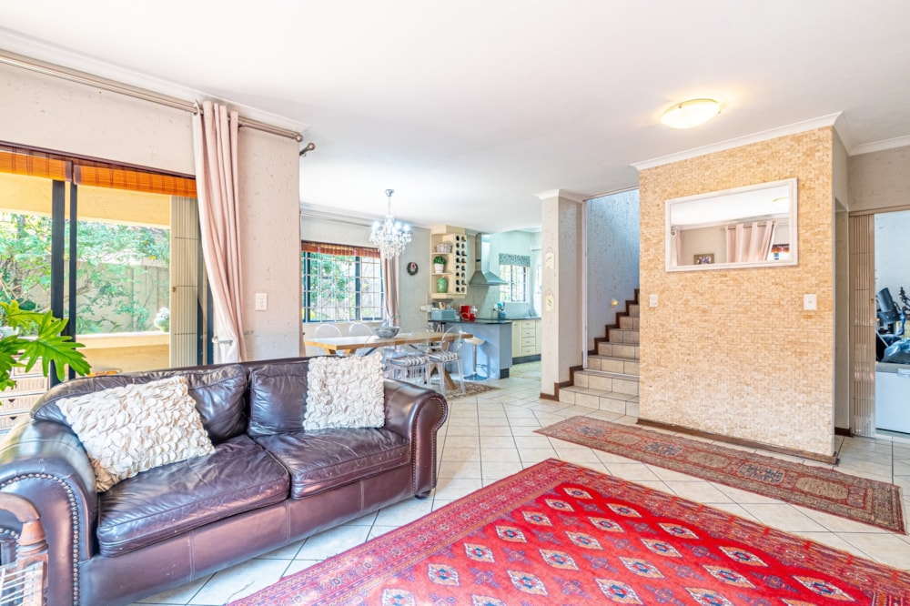 Double-storey house for sale in Douglasdale - FW1708587 Double-storey house for sale in Douglasdale - FW1708587