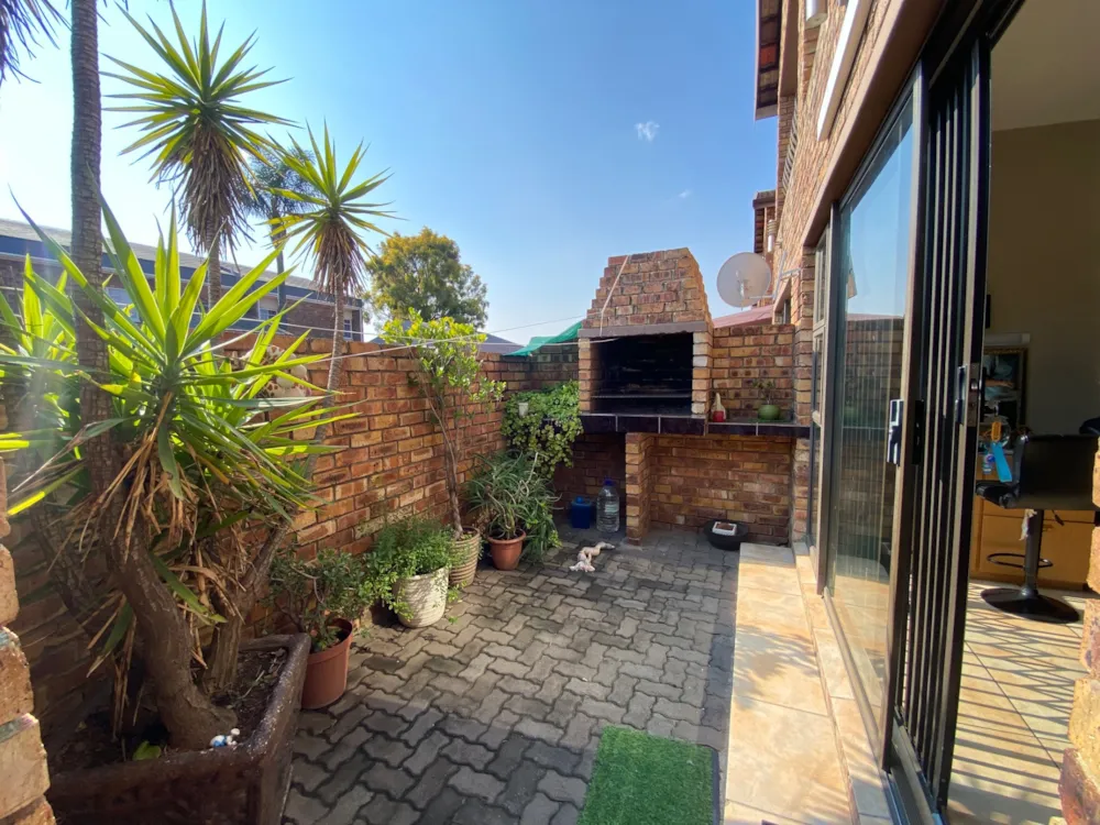 Apartment let in Hutten Heights - 1NW1732212