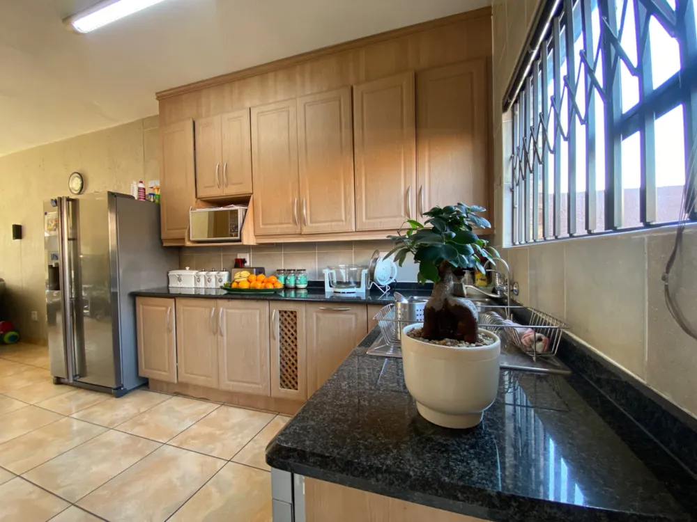 Apartment let in Hutten Heights - 1NW1732212