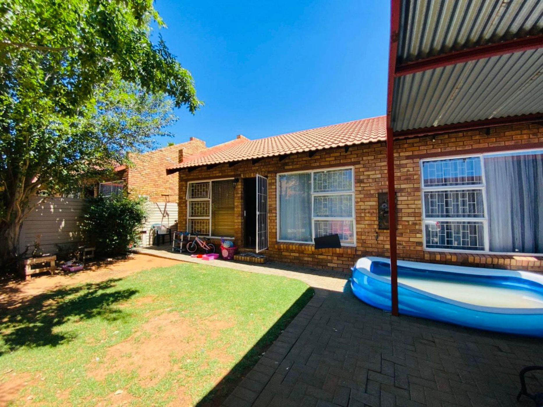 Townhouse for sale in Langenhovenpark - 1BX1719270