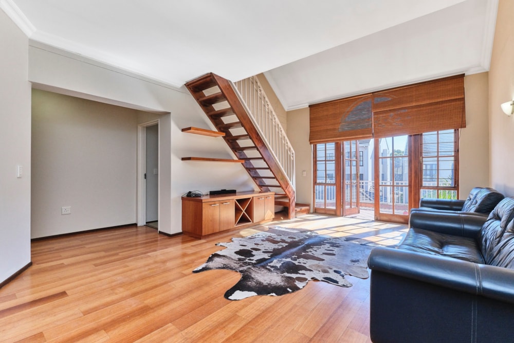 Double-storey apartment for sale in Rivonia - HP1708917