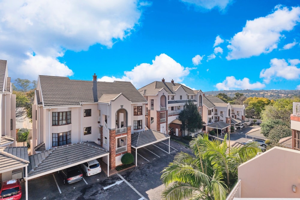 Double-storey apartment for sale in Rivonia - HP1708917