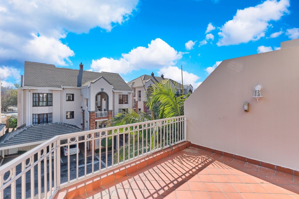 Double-storey apartment for sale in Rivonia - HP1736029 Double-storey apartment for sale in Rivonia - HP1736029