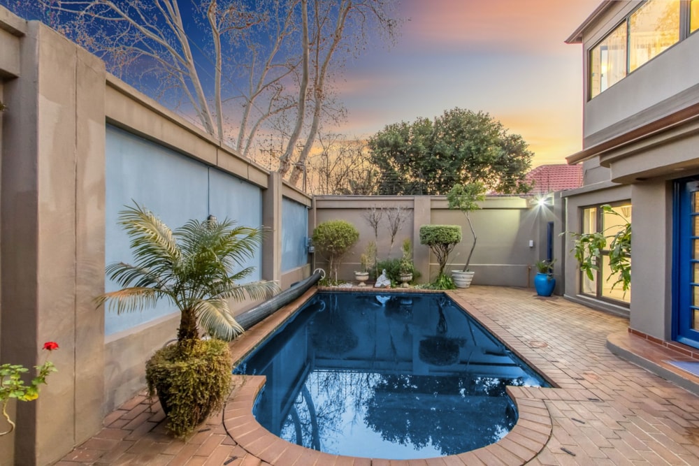 Double-storey house for sale in Norwood, Johannesburg - HP1706716 Double-storey house for sale in Norwood, Johannesburg - HP1706716