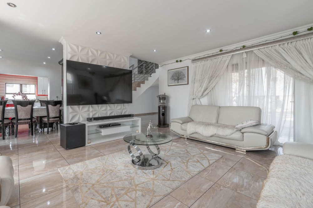 Security complex home for sale in La Como Lifestyle Estate - BOK1709176 Security complex home for sale in La Como Lifestyle Estate - BOK1709176