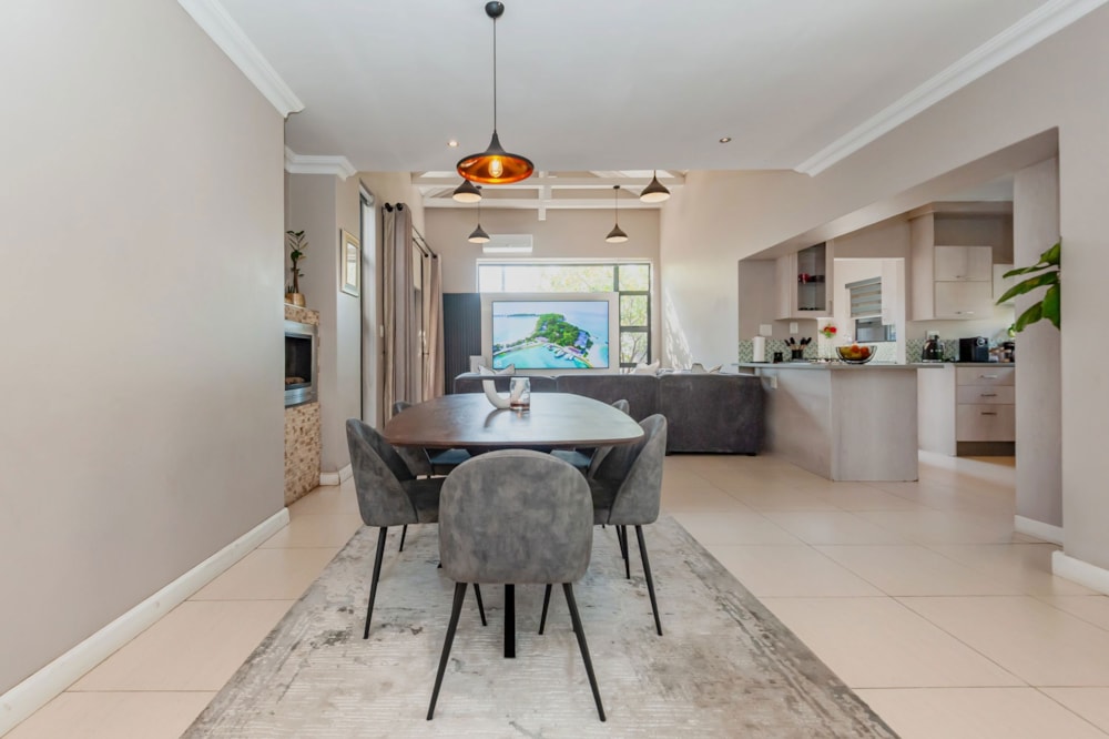 House for sale in Copperleaf - 1CU1707207